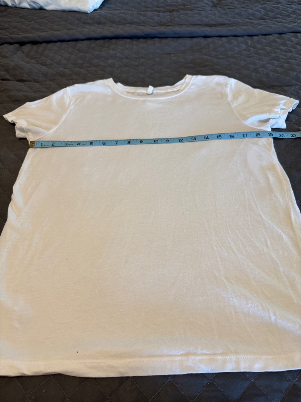 Women’s Classic White Crew Neck T-Shirt